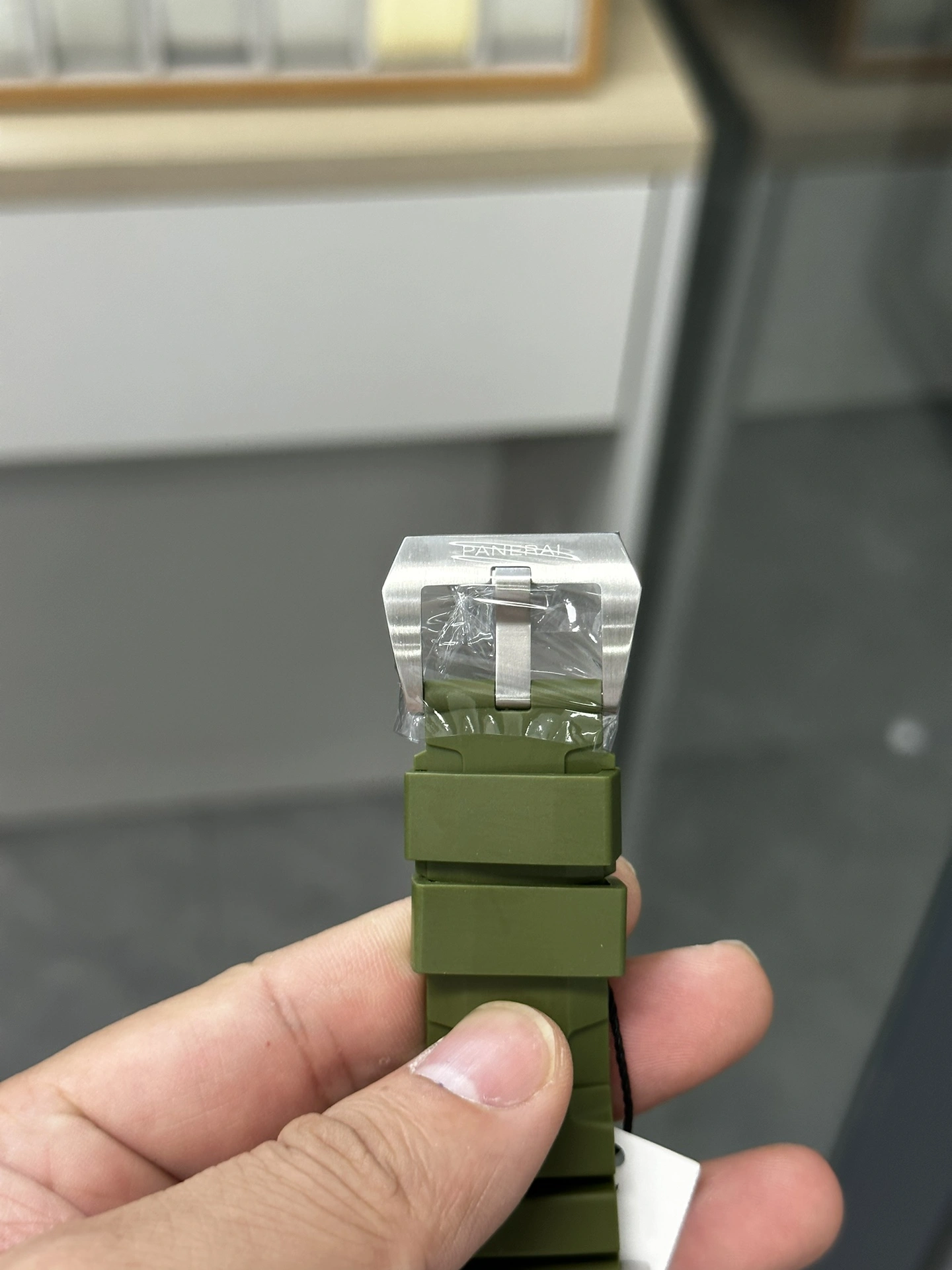 Durable CBD Factory Panerai Submersible “Verde Militare” 42mm PAM01055 1:1 Super Clone – DDP.900 Movement 398